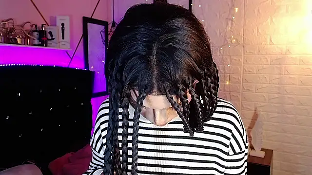 agatha rodriguez online show from January 2026 02:13:02 PM