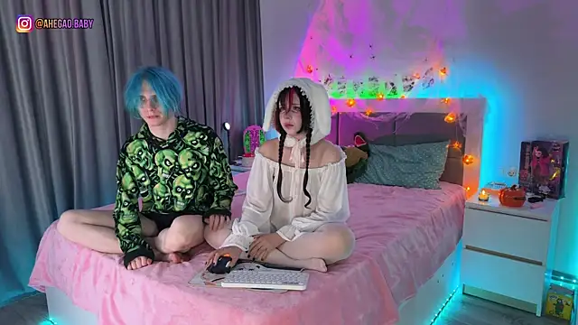 Snapshot of h3ntai_baby chatting on October 2025 02:27:02 PM h3ntai baby online show from October 2025 02:27:02 PM