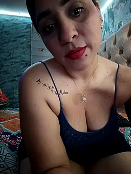 L ucero online show from September 2025 04:29:01 AM