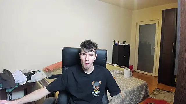 Snapshot of JustinPorno chatting on September 2025 03:00:01 PM JustinPorno online show from September 2025 03:00:01 PM