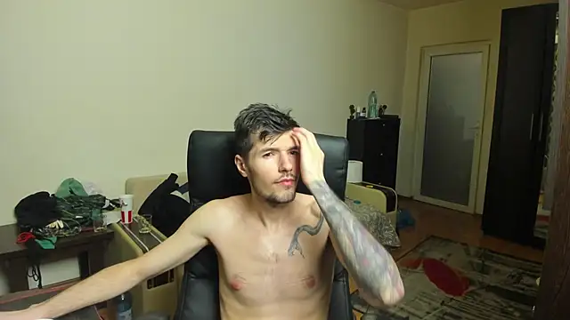 Snapshot of JustinPorno chatting on September 2025 08:16:02 PM JustinPorno online show from September 2025 08:16:02 PM