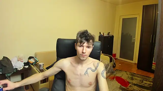 Snapshot of JustinPorno chatting on September 2025 07:14:02 PM JustinPorno online show from September 2025 07:14:02 PM