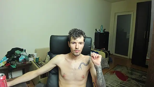 Snapshot of JustinPorno chatting on September 2025 07:41:02 PM JustinPorno online show from September 2025 07:41:02 PM