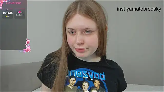 Snapshot of YamatoBrodsky chatting on September 2025 05:57:01 AM YamatoBrodsky online show from September 2025 05:57:01 AM
