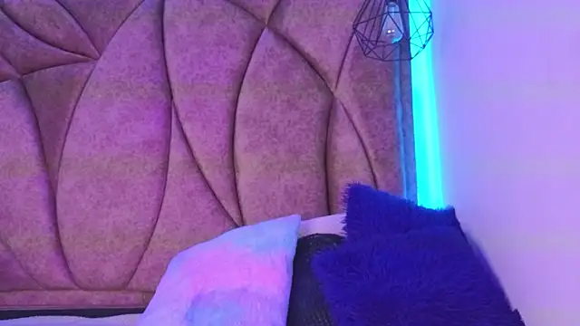 Snapshot of Kanela_miller_ chatting on May 2026 12:04:02 PM Kanela miller online show from May 2026 12:04:02 PM