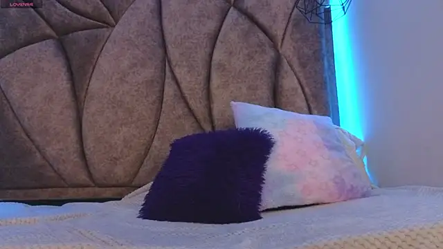 Snapshot of Kanela_miller_ chatting on May 2026 12:21:01 PM Kanela miller online show from May 2026 12:21:01 PM