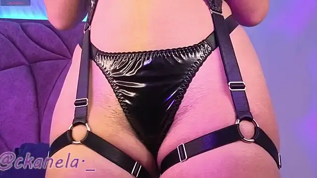 Kanela miller  online show from February 2026 12:23:01 PM