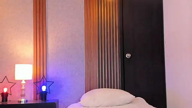 Abby sinss online show from November 2025 08:20:01 PM