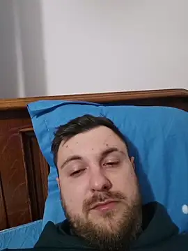 hugedickedd online show from February 2026 07:55:02 PM
