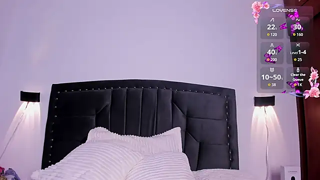 Lilith Thompson online show from November 2025 12:14:01 AM