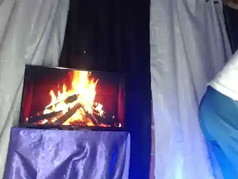 Snapshot of Hidden_Fantasies chatting on November 2025 11:08:02 PM Hidden Fantasies online show from November 2025 11:08:02 PM