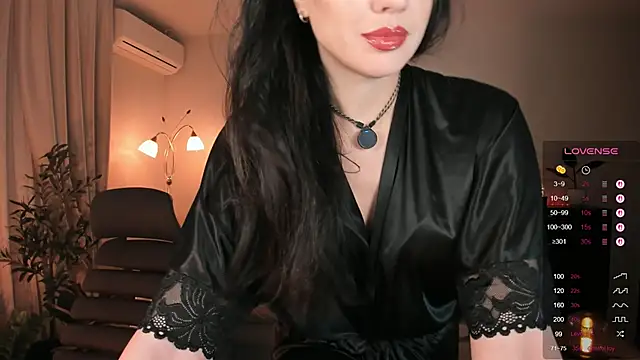 Snapshot of Viki_Bellson chatting on November 2025 07:28:01 PM Viki Bellson online show from November 2025 07:28:01 PM