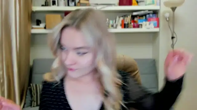Snapshot of Kara_Smith_ chatting on October 2025 09:05:01 PM Kara Smith online show from October 2025 09:05:01 PM