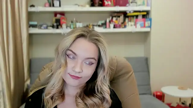 Kara Smith  online show from February 2026 12:23:01 AM