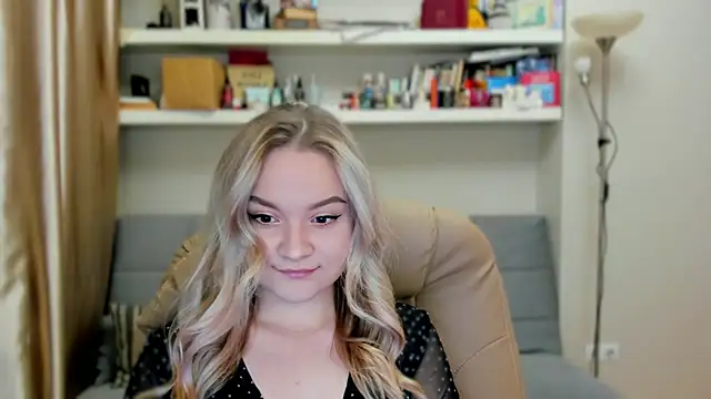 Kara Smith  online show from October 2025 11:11:01 PM