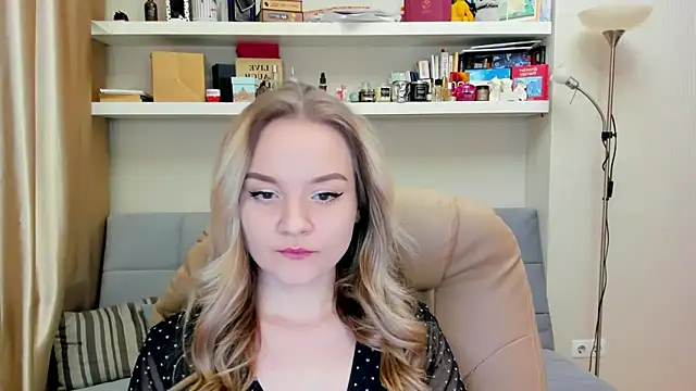Snapshot of Kara_Smith_ chatting on January 2025 11:50:01 PM Kara Smith online show from January 2025 11:50:01 PM
