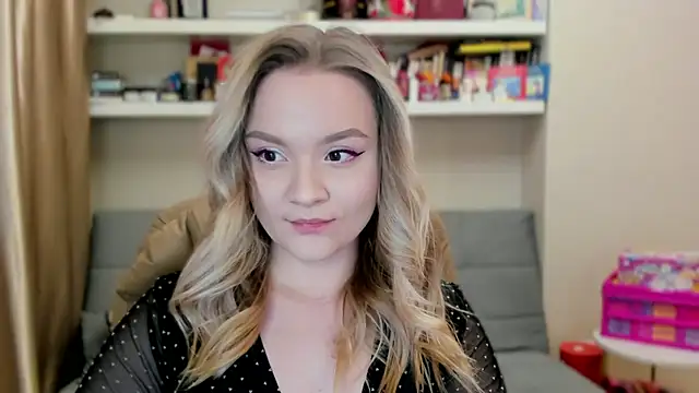 Kara Smith  online show from April 2026 11:22:01 PM