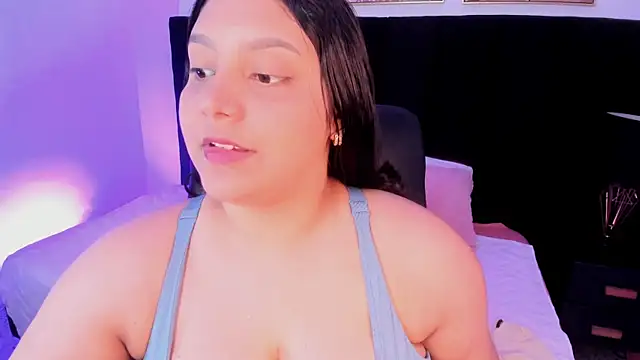 Snapshot of dullce77 chatting on June 2026 07:13:01 PM dullce77 online show from June 2026 07:13:01 PM
