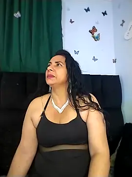 AlexaNovoa  online show from April 2026 01:25:02 AM