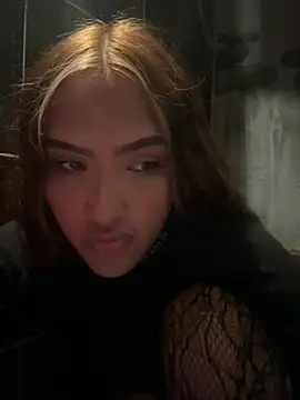 iamsara 21 online show from May 2026 05:05:01 AM