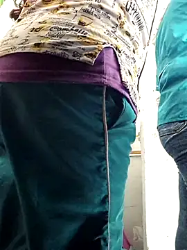 Snapshot of HOLY_DOLL chatting on November 2025 07:39:01 PM HOLY DOLL online show from November 2025 07:39:01 PM