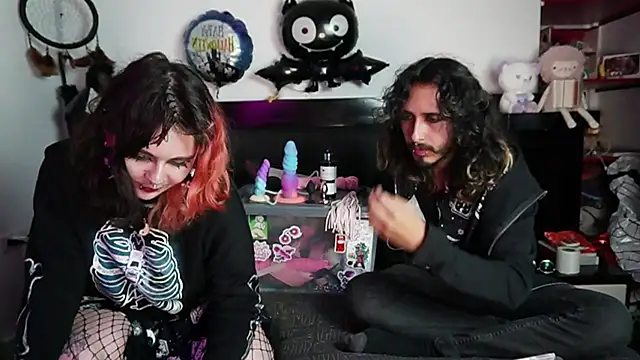 Devil And Princess online show from November 2025 01:31:02 AM