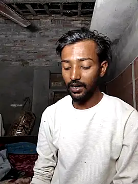 India HOT23 online show from December 2025 12:21:02 PM