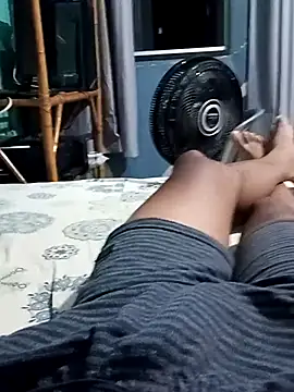 Cleitin19861 online show from March 2025 06:17:02 AM