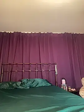 SusieandLacey online show from February 2026 02:43:02 AM