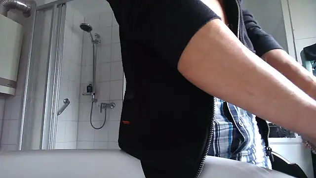 P K 33 online show from November 2025 12:53:02 PM