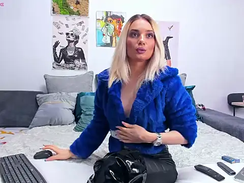 Snapshot of FindomGoddess1 chatting on September 2025 02:10:01 PM FindomGoddess1 online show from September 2025 02:10:01 PM