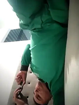 Snapshot of Andy-rtg chatting on November 2025 01:55:02 AM Andy-rtg online show from November 2025 01:55:02 AM