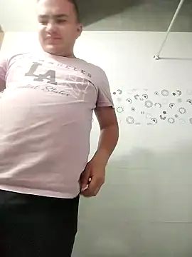 Snapshot of Andy-rtg chatting on November 2025 02:59:01 AM Andy-rtg online show from November 2025 02:59:01 AM