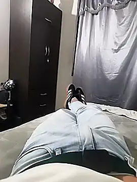 Snapshot of Andy-rtg chatting on March 2025 11:37:02 PM Andy-rtg online show from March 2025 11:37:02 PM