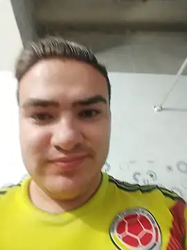 Snapshot of Andy-rtg chatting on October 2025 05:06:01 AM Andy-rtg online show from October 2025 05:06:01 AM