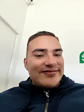 Andy-rtg online show from April 2026 03:25:01 PM