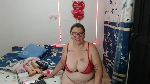 Olgahunder online show from March 2026 03:06:01 AM