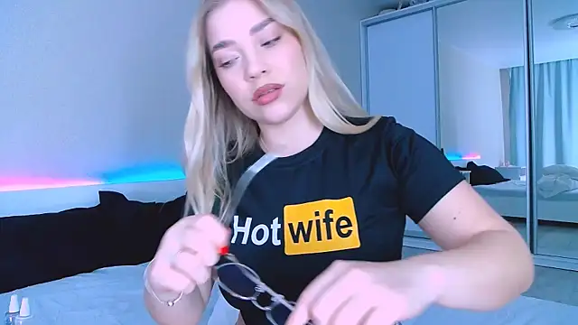 DIANAxxxDIAMOND online show from September 2025 08:08:01 AM