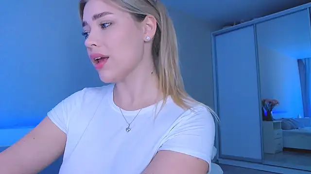 DIANAxxxDIAMOND online show from October 2025 08:48:02 AM