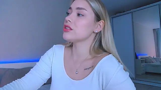 DIANAxxxDIAMOND online show from October 2025 08:11:02 AM