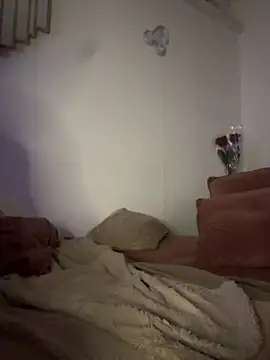 Anaalqueenn online show from April 2026 11:44:02 PM