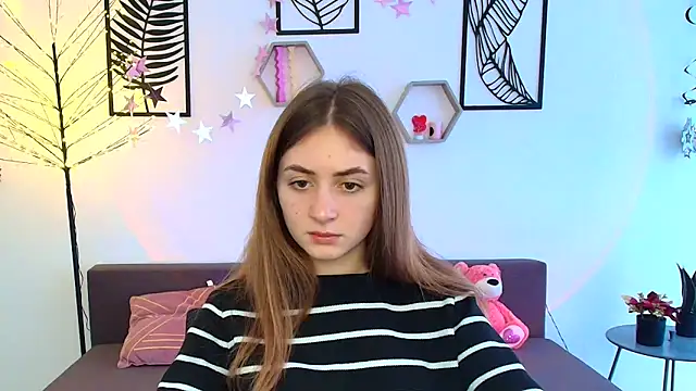 Snapshot of LilyHaart chatting on March 2025 02:12:01 PM LilyHaart online show from March 2025 02:12:01 PM