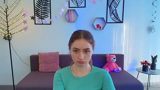 Snapshot of LilyHaart chatting on March 2025 09:35:02 AM LilyHaart online show from March 2025 09:35:02 AM