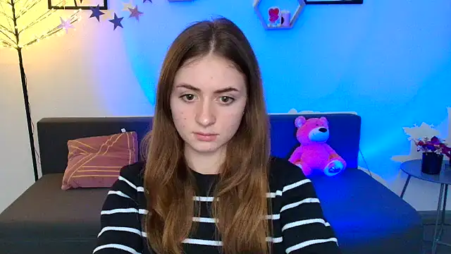 Snapshot of LilyHaart chatting on March 2025 05:35:02 PM LilyHaart online show from March 2025 05:35:02 PM