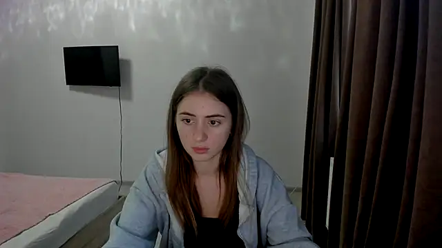 Snapshot of LilyHaart chatting on December 2025 01:21:02 PM LilyHaart online show from December 2025 01:21:02 PM