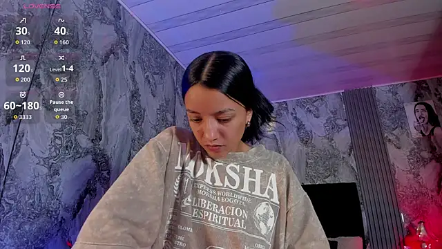Snapshot of AshleyVega01 chatting on September 2025 01:04:01 PM AshleyVega01 online show from September 2025 01:04:01 PM
