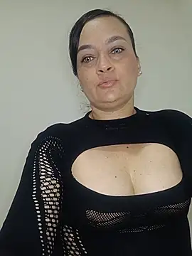 Snapshot of megan_milf79 chatting on July 2026 01:56:02 PM megan milf79 online show from July 2026 01:56:02 PM
