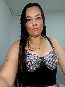 Snapshot of megan_milf79 chatting on November 2025 05:36:02 PM megan milf79 online show from November 2025 05:36:02 PM