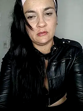 Snapshot of megan_milf79 chatting on March 2025 04:18:01 AM megan milf79 online show from March 2025 04:18:01 AM