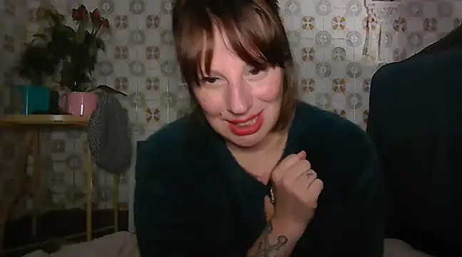 Snapshot of vitoriavaz chatting on March 2025 10:42:01 PM vitoriavaz online show from March 2025 10:42:01 PM